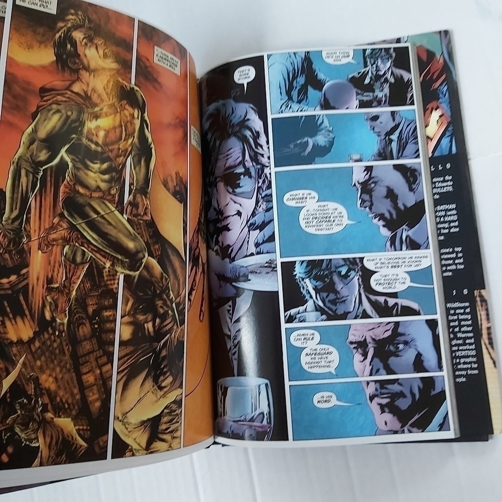 LUTHOR Comic Book - Picture 2 of 3